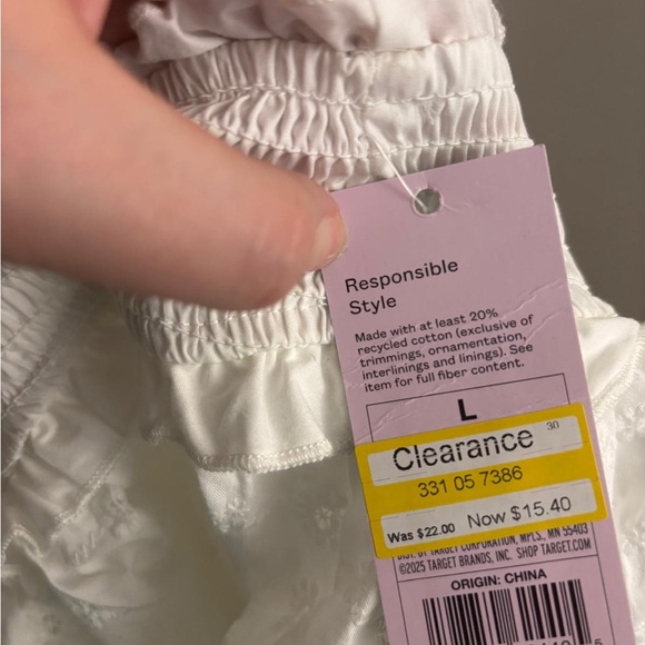 Elegant White Ruffled Skirt - Picture 6 of 6